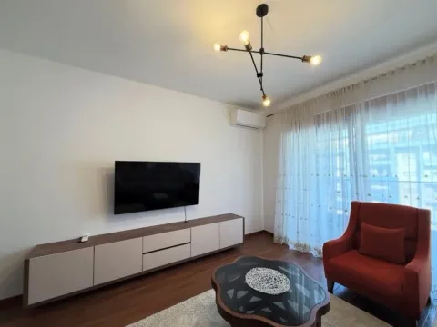 Izdavanje, jednosoban stan, 53m², Master Kvart, Podgorica - image 3