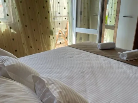 Izdavanje, jednosoban stan, 55m², Šušanj, Bar - image 2