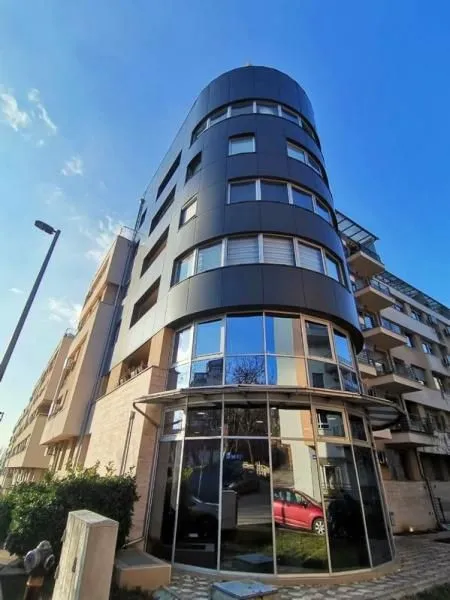 Rent, office space, 84m², Kluz, Zvezdara Sve Podlokacije