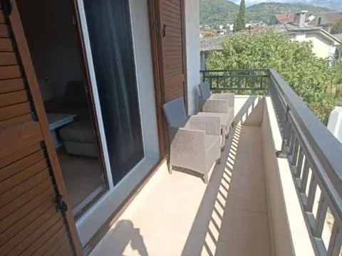 Rent, one bedroom apartment, 50m², Mažina, Tivat - image 9
