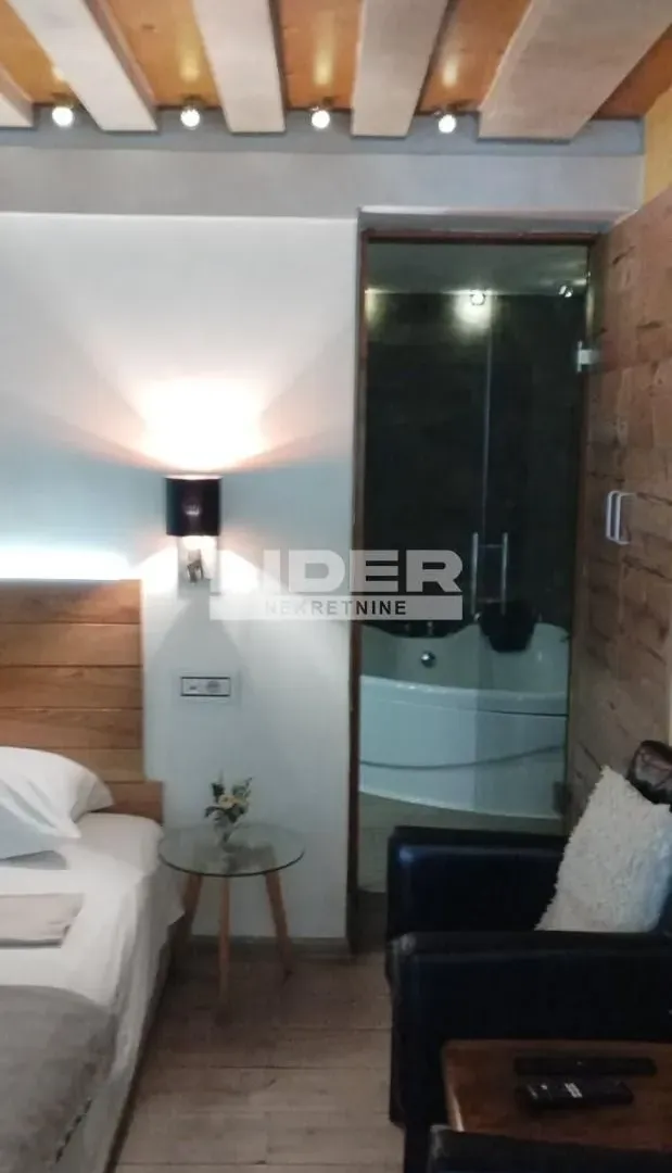 Prodaja, stan, 43m², Cvetni Trg, Vračar Sve Podlokacije