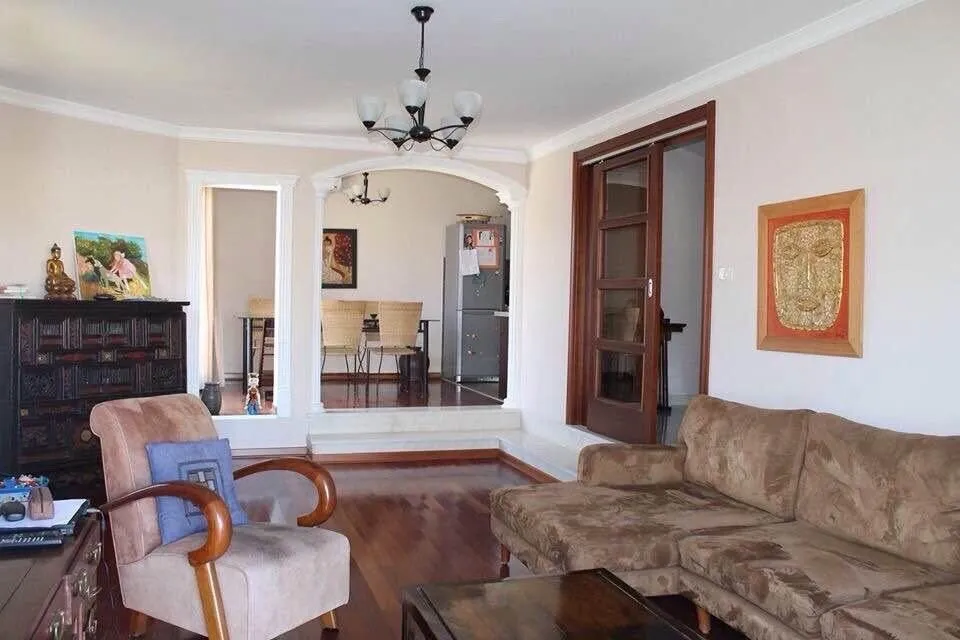 Izdavanje, kuća, 200m², Donja Gorica, Podgorica