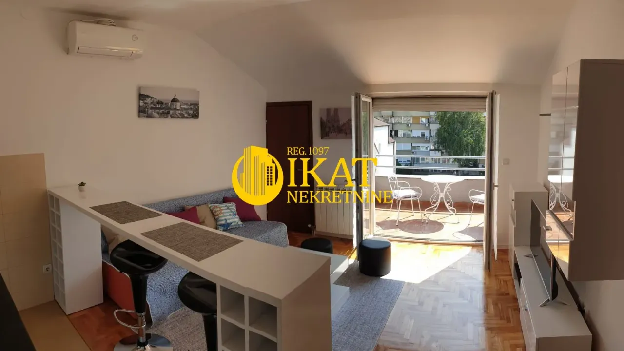 Sale, two bedroom apartment, 40m², Uciteljsko Naselje, Zvezdara Sve Podlokacije