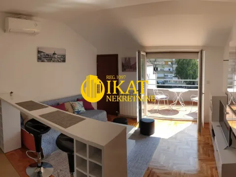 Prodaja, dvosoban stan, 40m², Uciteljsko Naselje, Zvezdara Sve Podlokacije - image 1