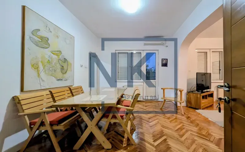 Izdavanje, dvosoban stan, 80m², Masline, Podgorica
