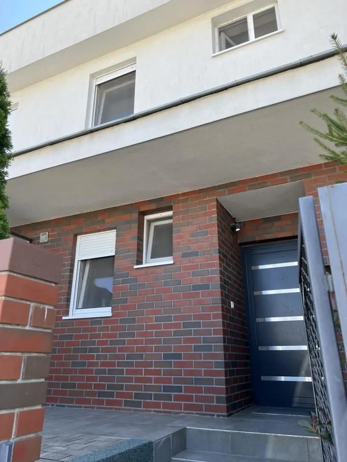 Prodaja, četvorosoban stan, 73m², Mišeluk, Petrovaradin