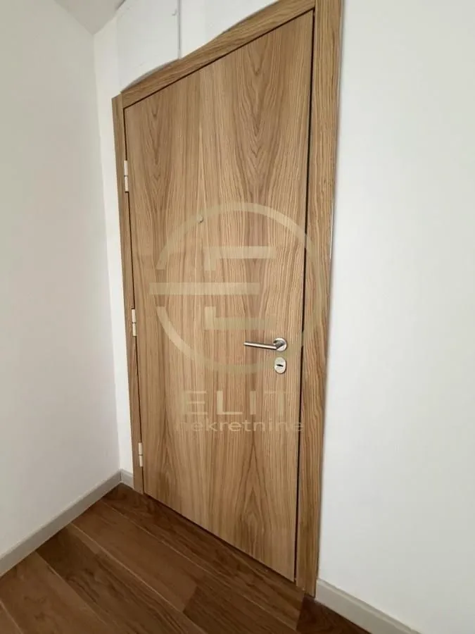 Prodaja, stan, 81m², Salajka, Novi Sad Sve Podlokacije
