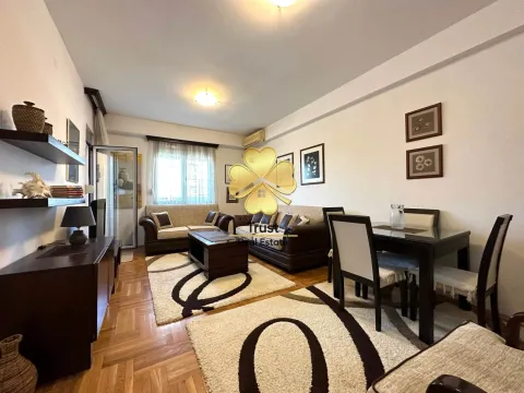 Izdavanje, jednosoban stan, 60m², Stari Aerodrom, Podgorica