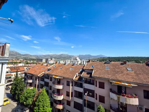 Rent, one bedroom apartment, 55m², Momišići, Podgorica - image 7