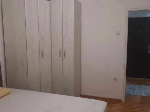 Izdavanje, dvosoban stan, 54m², Centar, Niš - image 8