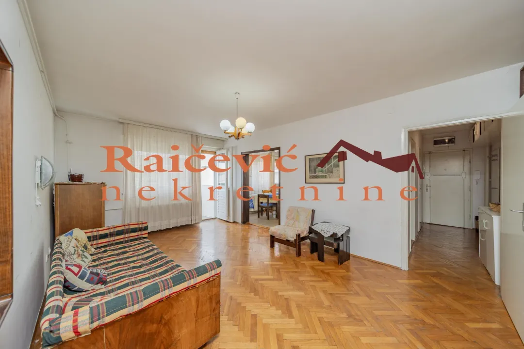 Prodaja, trosoban stan, 81m², Vračar Sve Podlokacije, Beograd