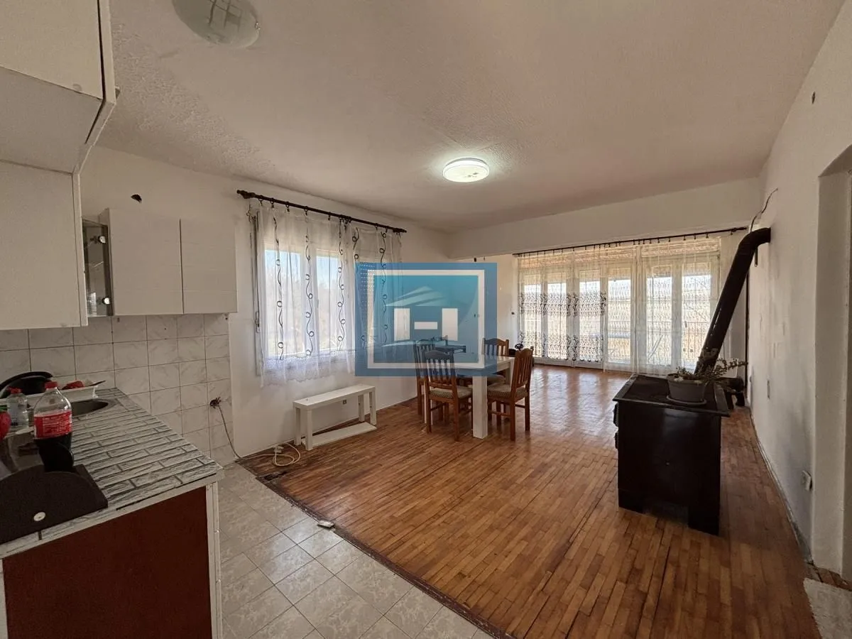 Prodaja, kuća, 360m², Šantarovac, Jagodina