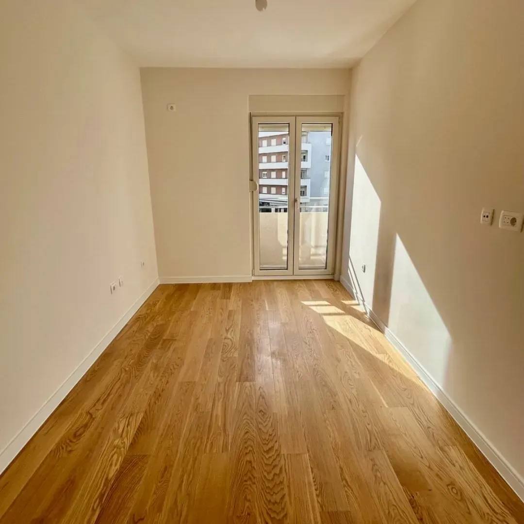Prodaja, jednosoban stan, 43m², Central Point, Podgorica