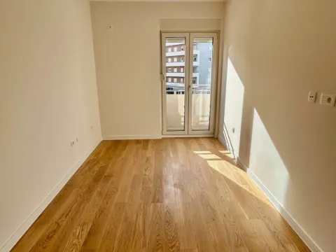 Prodaja, jednosoban stan, 43m², Central Point, Podgorica - image 3