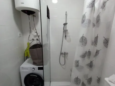 Izdavanje, jednosoban stan, 50m², Stari Aerodrom, Podgorica - image 9