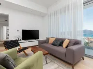 Izdavanje, četvorosoban stan, 273m², Marići, Tivat - image 19