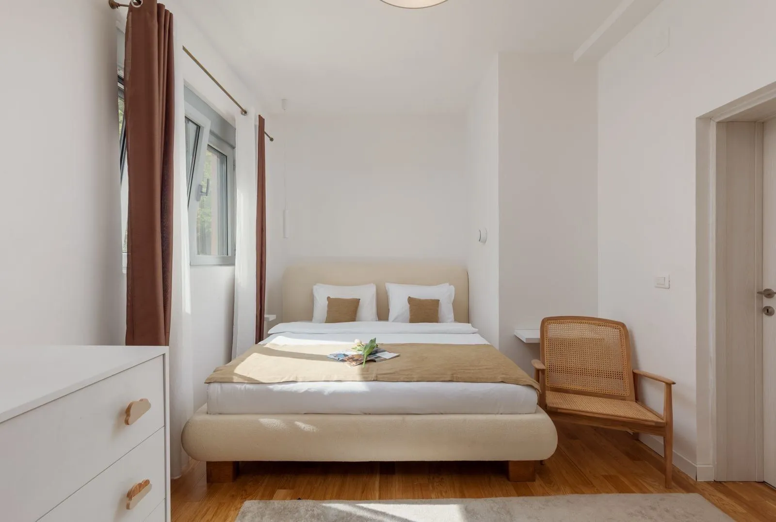 Prodaja, trosoban stan, 129m², Dobrota, Kotor