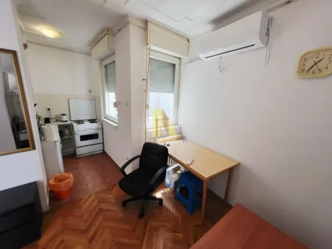 Prodaja, jednosoban stan, 29m², Centar, Novi Sad - image 4