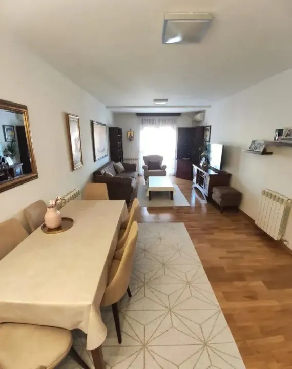 Sale, three bedroom apartment, 105m², Stari Aerodrom, Podgorica