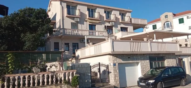 Prodaja, kuća, 580m², Đuraševići, Tivat