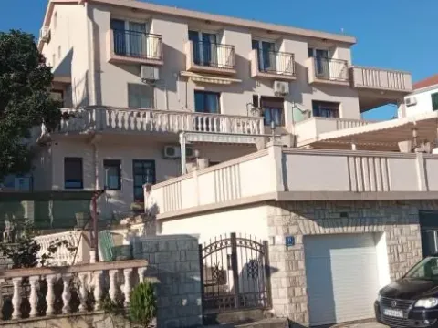 Sale, house, 580m², Đuraševići, Tivat - image 4