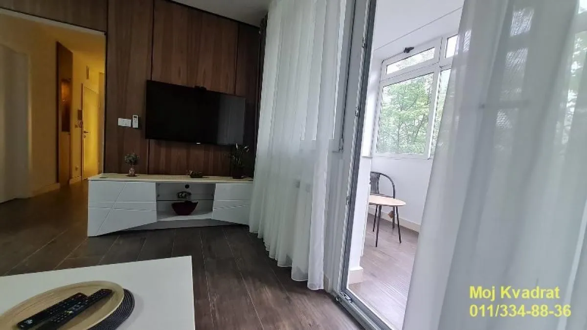 Izdavanje, dvosoban stan, 50m², Novi Beograd Sve Podlokacije, Beograd