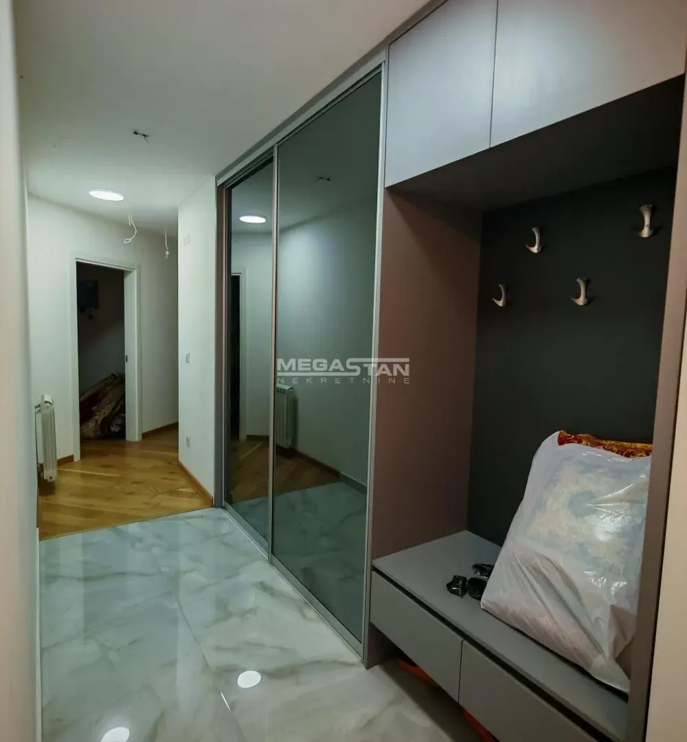 Sale, four bedroom apartment, 100m², Autokomanda, Voždovac Sve Podlokacije