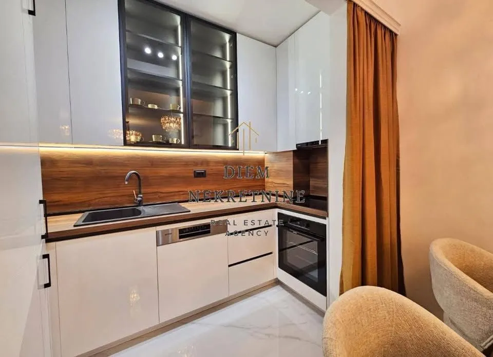 Rent, one bedroom apartment, 50m², Šušanj, Bar