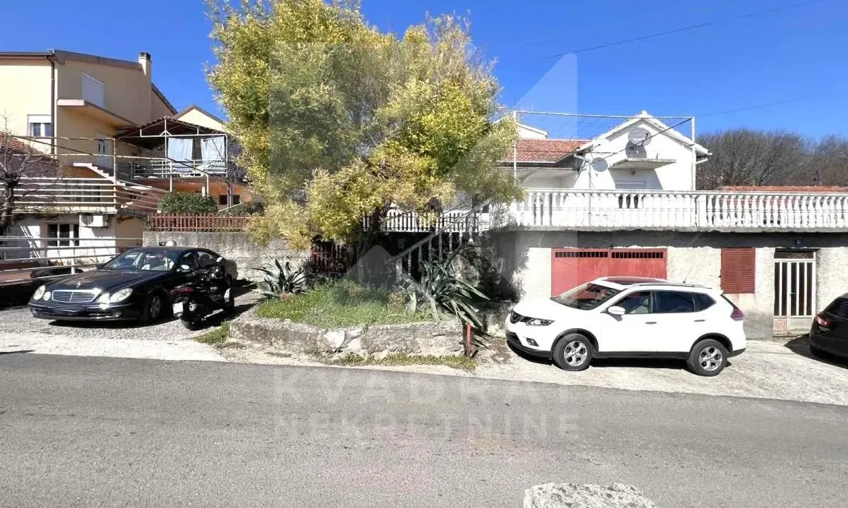 Prodaja, kuća, 159m², Malo Brdo, Podgorica