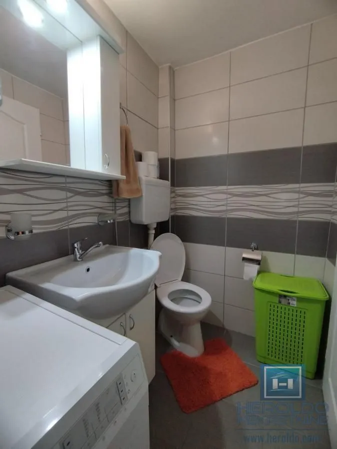 Izdavanje, jednosoban stan, 50m², Centar, Jagodina