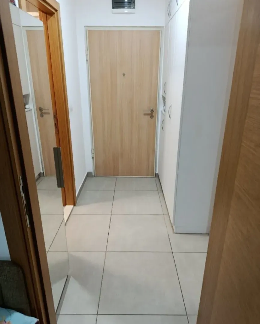 Rent, one bedroom apartment, 48m², Stari Aerodrom, Podgorica