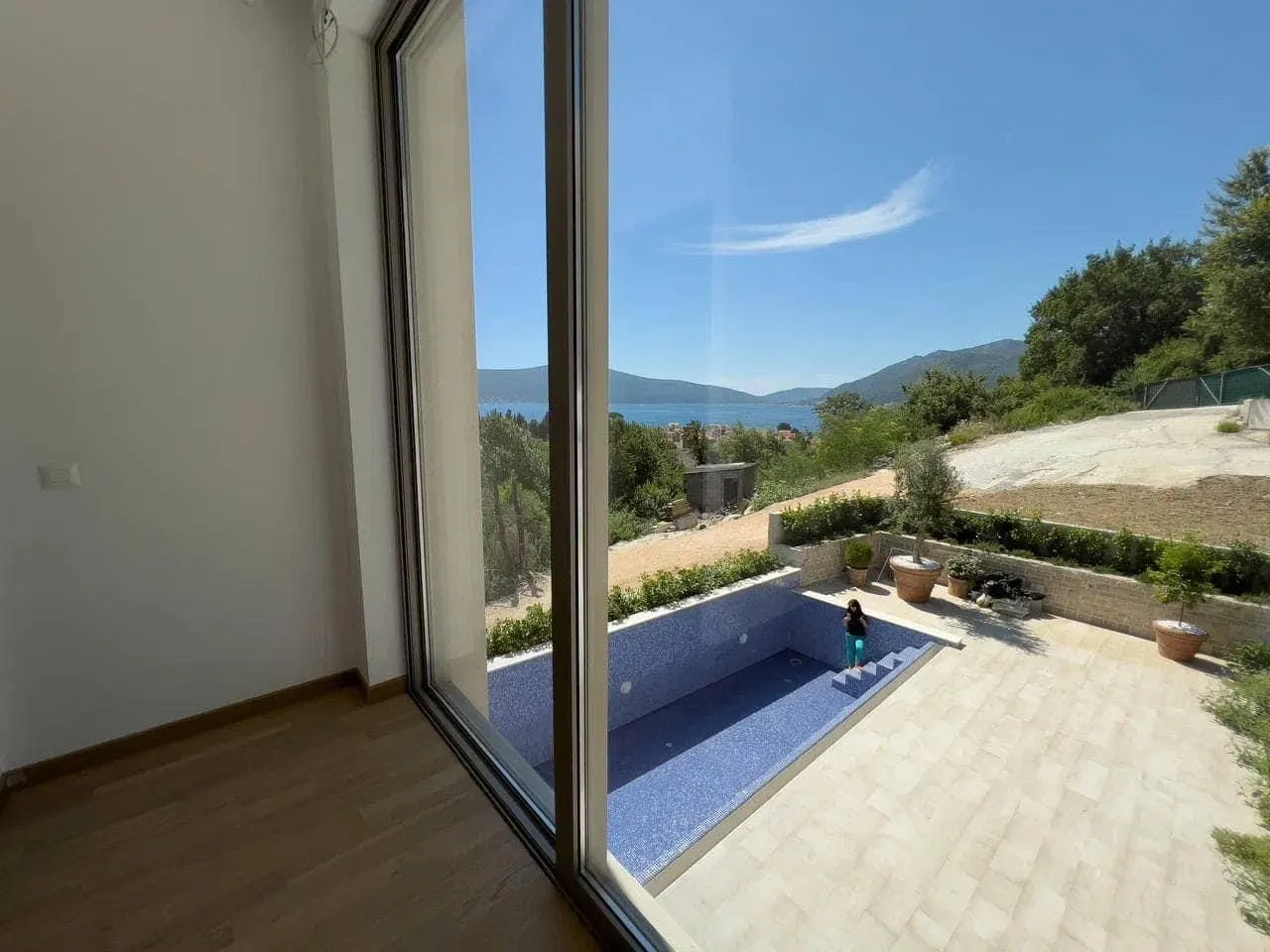 Prodaja, dvosoban stan, 240m², Donja Lastva, Tivat