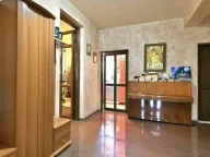 Prodaja, kuća, 250m², Podgorica, Crna Gora - image 8