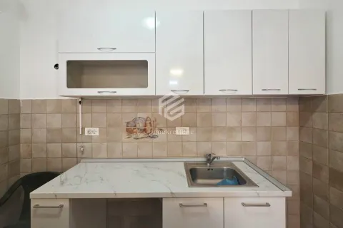 Prodaja, jednosoban stan, 60m², Stari Aerodrom, Podgorica - image 5