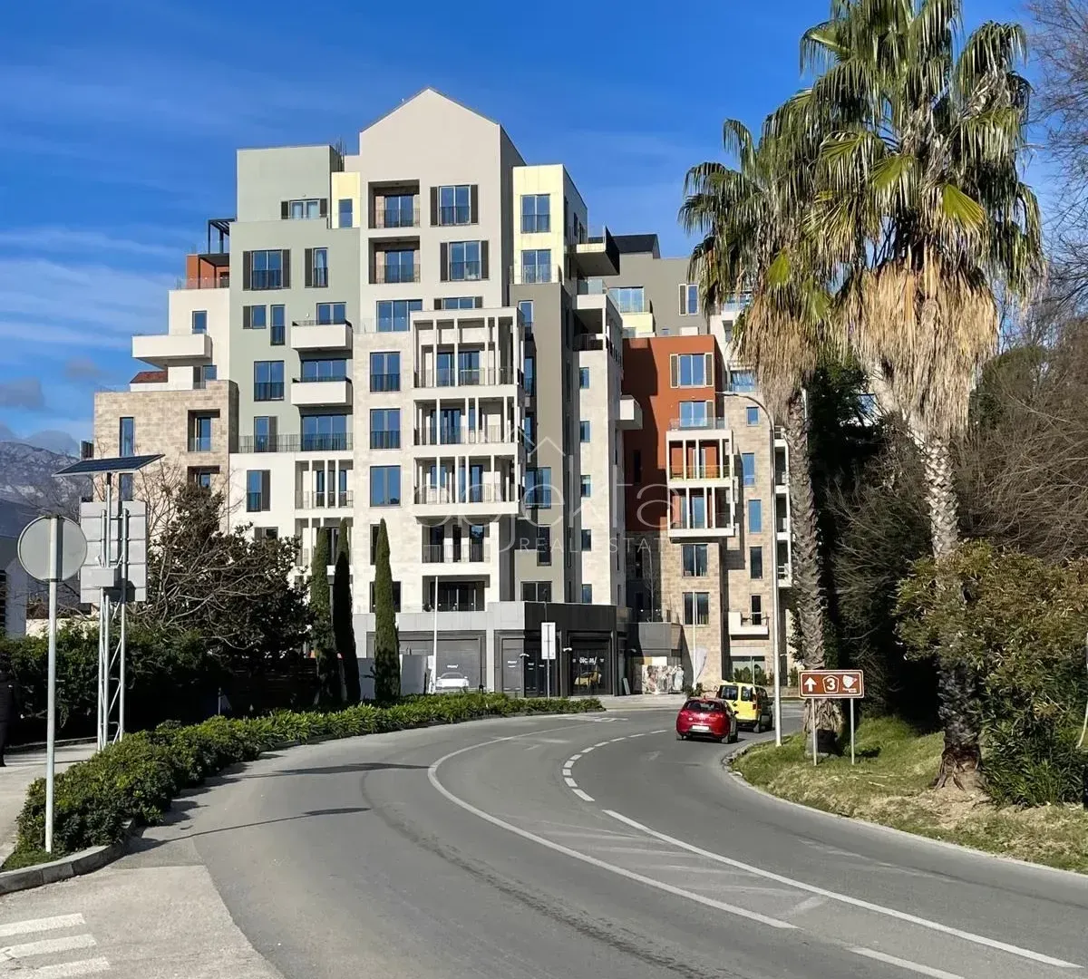 Prodaja, stan, 90m², Tivat, Crna Gora