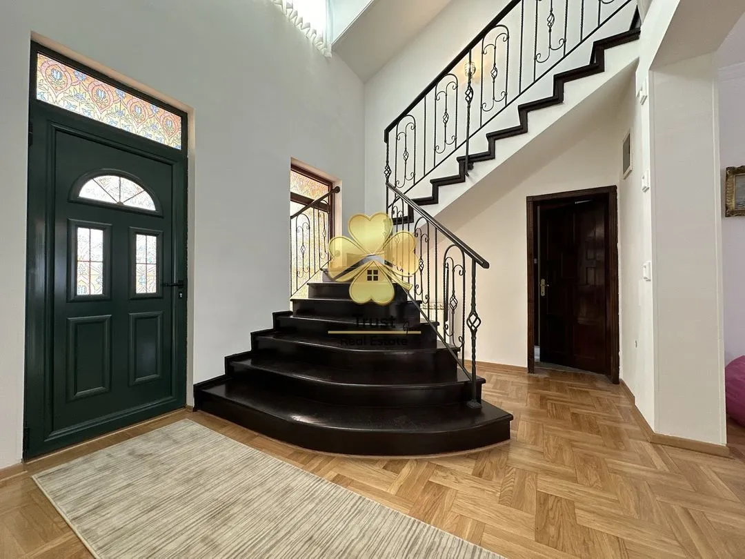 Rent, house, 280m², Zabjelo, Podgorica