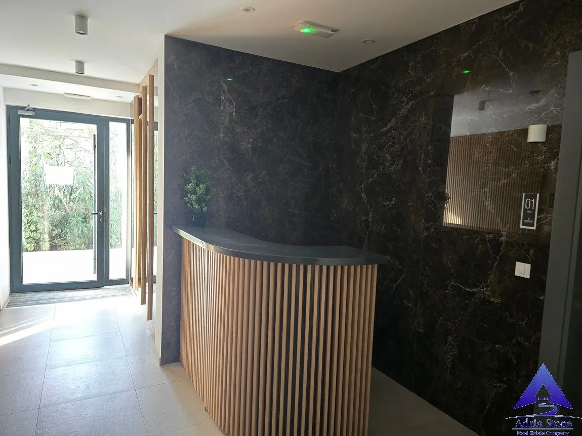 Prodaja, dvosoban stan, 63m², Bečići, Budva