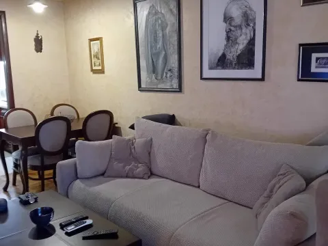 Prodaja, dvosoban stan, 79m², City Kvart, Podgorica - image 3