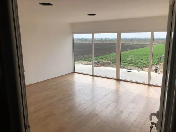 Rent, office space, 2900m², Batajnica, Beograd