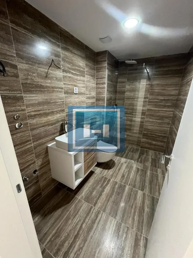 Prodaja, dvosoban stan, 75m², Centar, Paraćin
