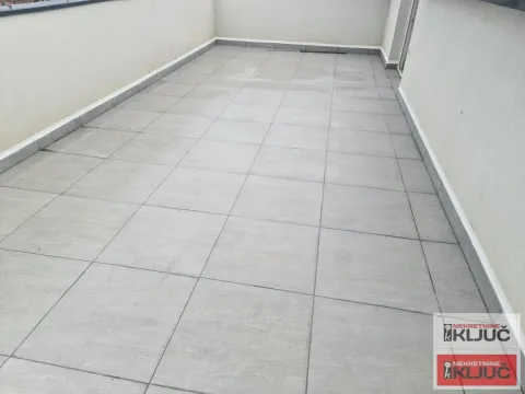 Prodaja, trosoban stan, 66m², Petrovaradin, Novi Sad - image 8