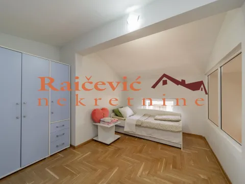 Prodaja, trosoban stan, 84m², Zemun Gornji Grad, Zemun Sve Podlokacije - image 14