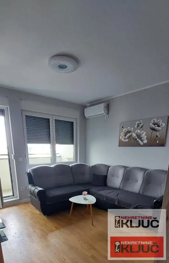Izdavanje, jednosoban stan, 43m², Novo naselje, Novi Sad