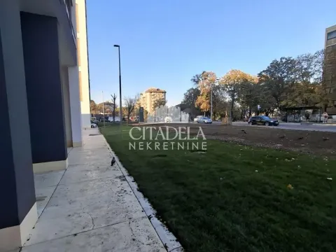 Izdavanje, poslovni prostor, 85m², Voždovac Sve Podlokacije, Beograd - image 12