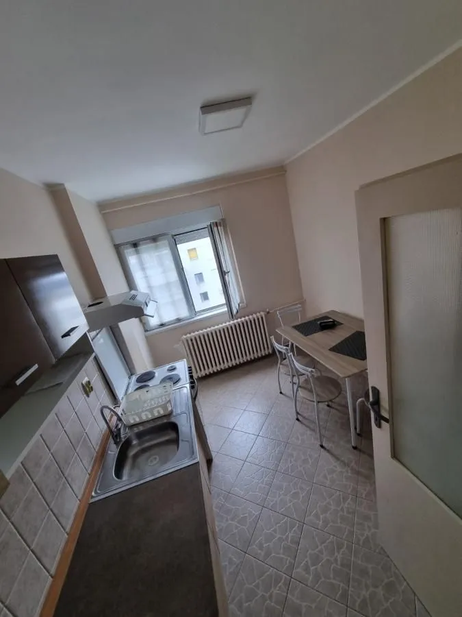 Izdavanje, jednosoban stan, 36m², Liman 2, Novi Sad Sve Podlokacije
