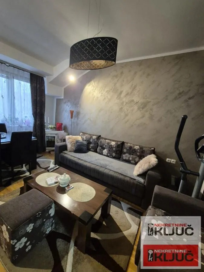 Prodaja, jednosoban stan, 40m², Centar, Novi Sad