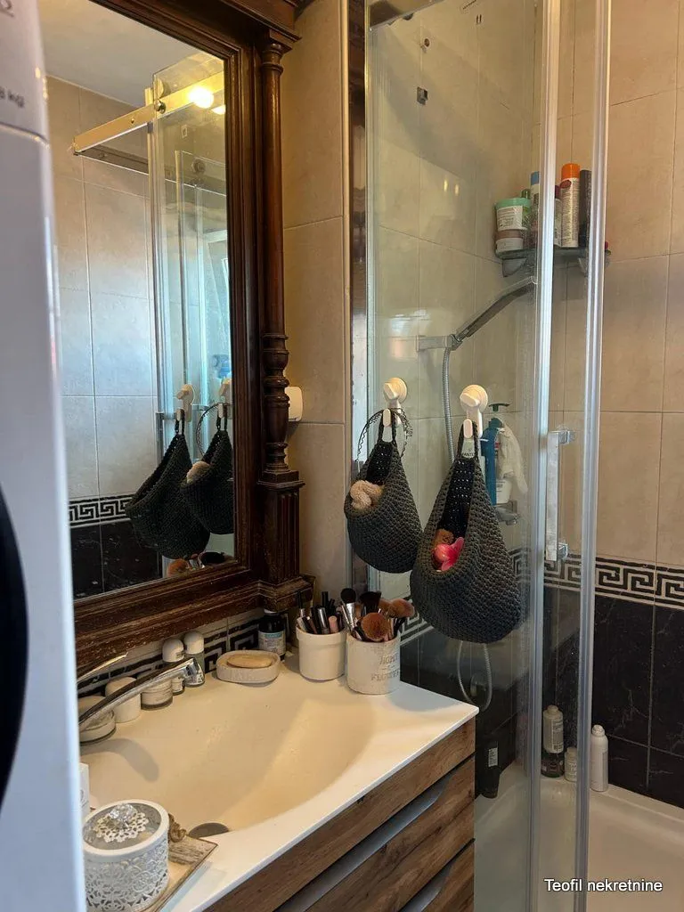 Izdavanje, dvosoban stan, 55m², Profesorska Kolonija, Palilula Sve Podlokacije