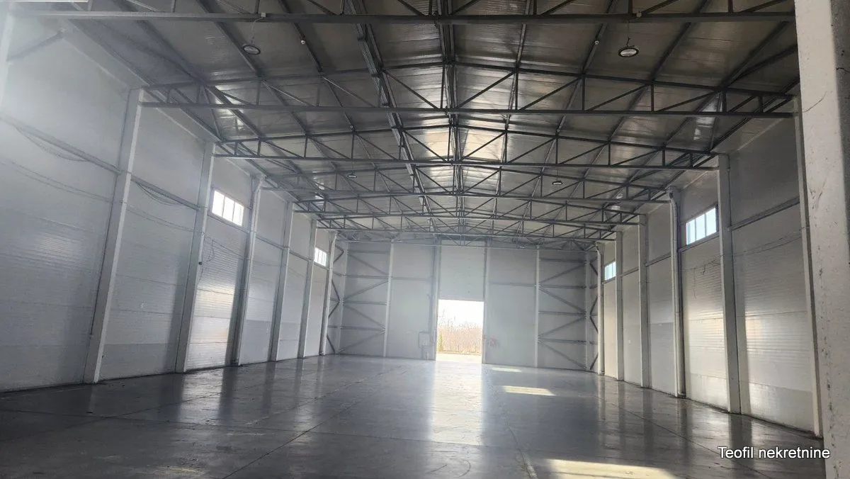 Rent, office space, 5000m², Dobanovci, Surčin