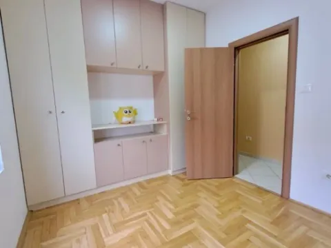 Izdavanje, dvosoban stan, 65m², City Kvart, Podgorica - image 7