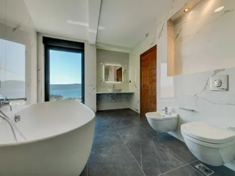 Sale, house, 584m², Kalimanj, Tivat - image 12